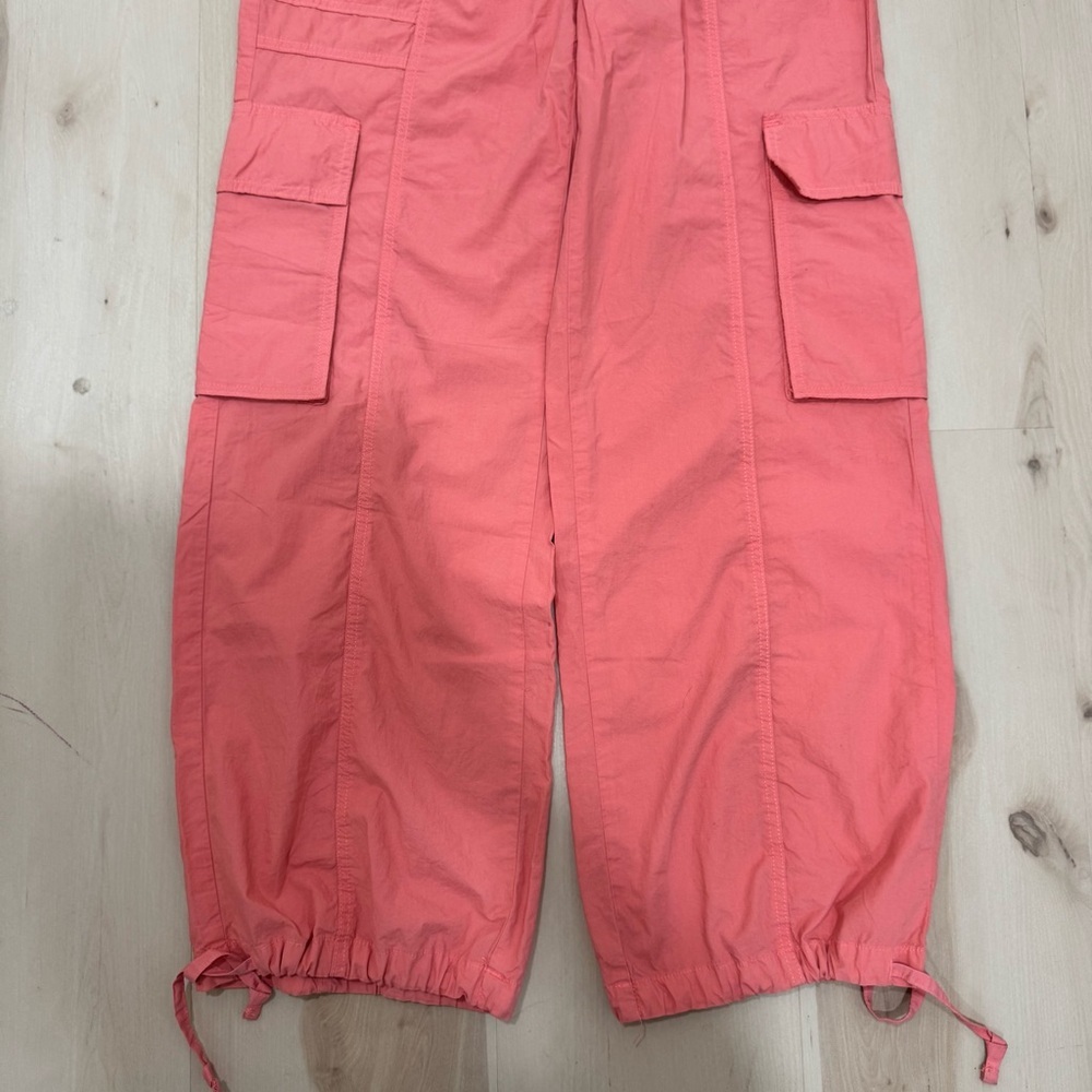 NWT Aerie High Waisted Go-For-It Baggy Cargo Pant Spicy Coral Pink Womens Small - Picture 5 of 14